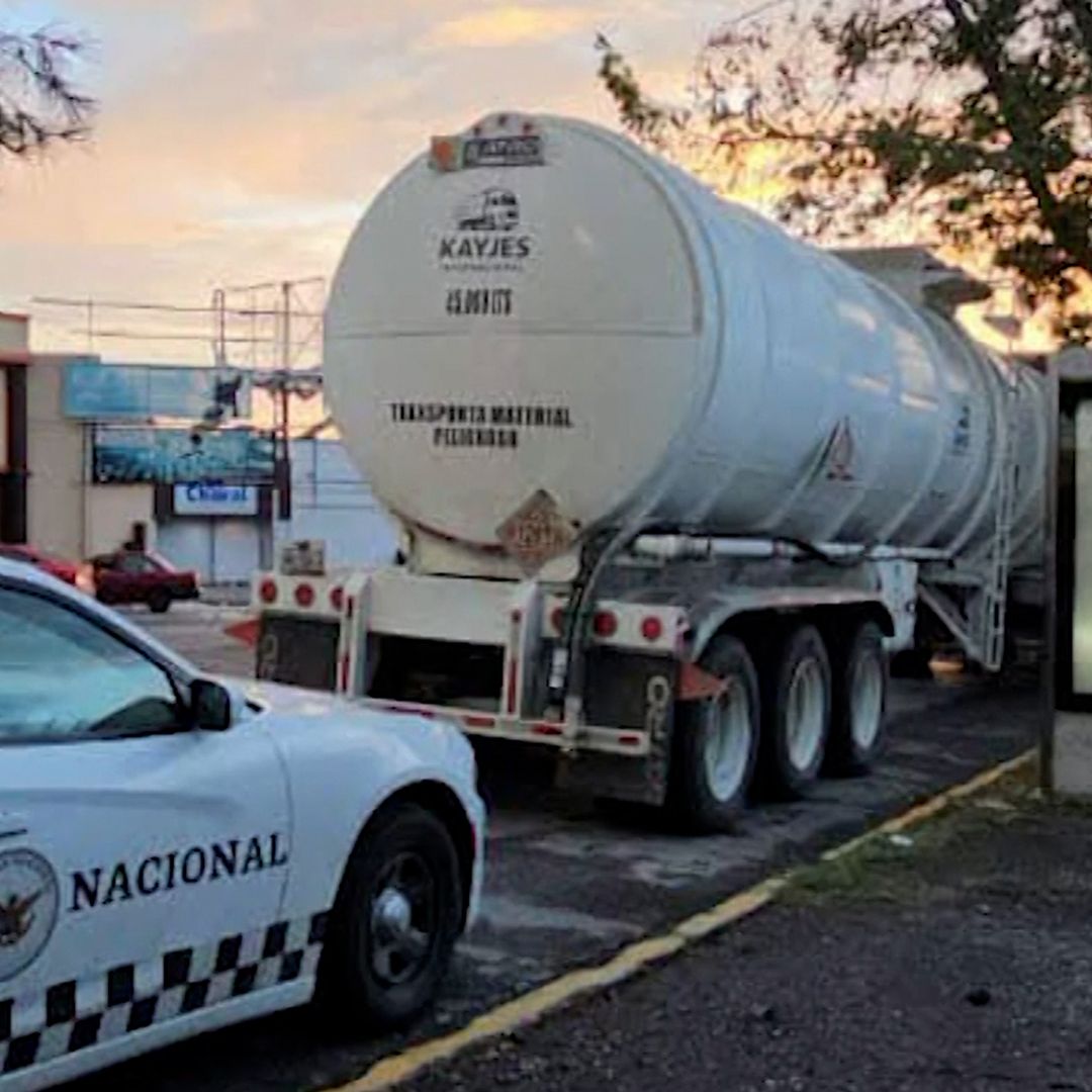 Localizan Pipa Abandonada con Presunto Combustible Clandestino Autopista Torreón-Saltillo